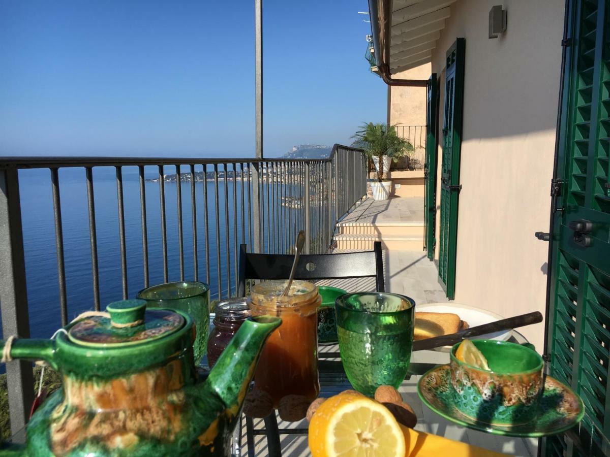 House In Grimaldi. Spectacular View Over The French Riviera! Grimaldi  Exterior foto